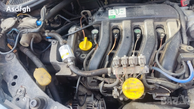 Renault clio 1.6 газ бензин 2007 година, снимка 2 - Автомобили и джипове - 52482659