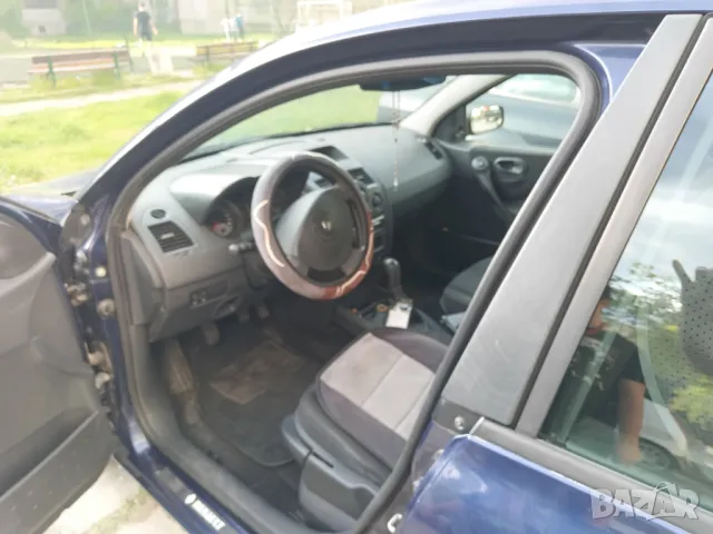 Рено Меган 1,4i , снимка 7 - Автомобили и джипове - 50113228