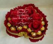 Сърце от червени рози и бонбони Ferrero Roche , снимка 5