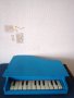Децко пиано от 70-те години. Хармоника,стара марка,,melodia" made in Poland , снимка 1 - Колекции - 31533981