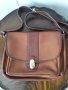 Италианска кожена чанта през рамо от естествена кожа Valentina, снимка 1 - Арт сувенири - 32664384