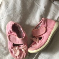 Розови обувки от плат за момиче, снимка 1 - Детски обувки - 28738459