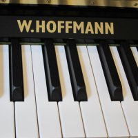 Ново пиано W.HOFFMANN- T122 с иновативна дигитална свързаност , снимка 6 - Пиана - 39363639
