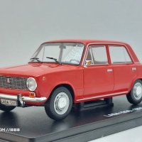 KAST-Models Умален модел на Lada 2101 Hachette 1/24, снимка 1 - Колекции - 42684420