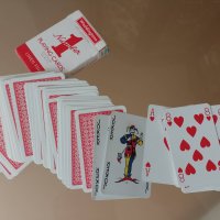 пластик карти за игра от Лондон, снимка 1 - Карти за игра - 38814511