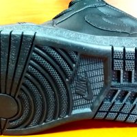 Обувки Nike Air Jordan, снимка 2 - Кецове - 43396368