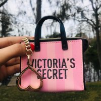 Ключодържател ,Портмоне Victoria ‘ s Secret - Oригинални, снимка 4 - Подаръци за жени - 27570234