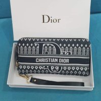 ✨Christian Dior различни цветове уникални дамски портмонета с кутия✨, снимка 2 - Портфейли, портмонета - 43420549