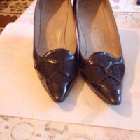 Лачени обувки, снимка 8 - Дамски обувки на ток - 32606253