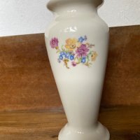 Порцеланова ваза, 18см с двустранен декор 🌼  , снимка 3 - Антикварни и старинни предмети - 40747547