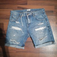 Дънкови гащи , снимка 1 - Къси панталони и бермуди - 37603289
