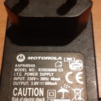 Адаптер Моторола 230 v 50 hz 40 mA output.3.6 v~600mA, снимка 2 - Кабели и адаптери - 32247987