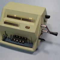 сметачна машина KR 13, снимка 1 - Антикварни и старинни предмети - 28673150