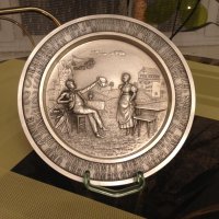 Старинна немска калаена чиния за стена серия Lindenwirthin 23 см. нова, снимка 10 - Антикварни и старинни предмети - 43093294