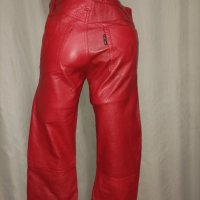 М Червен кожен тричетвърти панталон, снимка 3 - Къси панталони и бермуди - 36845680