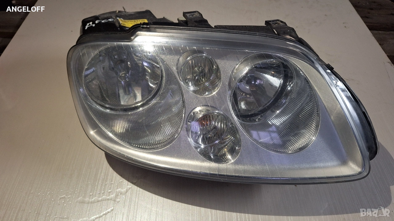 Десен фар за VW Touran 2003-2006, снимка 1