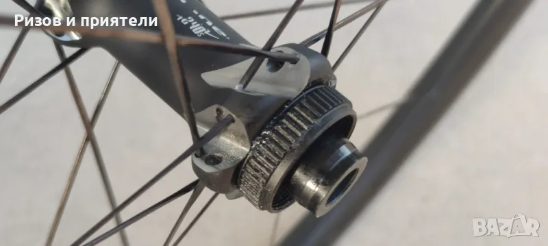 DT Swiss 240s карбонова капла, снимка 1