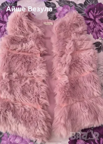 Розов елек, еко пух, стандартен размер, ново необличан. Цена 70 лв.При интерес пишете ми.