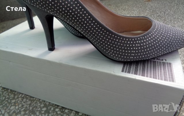 Дамски елегантни обувки Victoria Delеf, нови, с кутия, сиви, снимка 3 - Дамски обувки на ток - 28239342