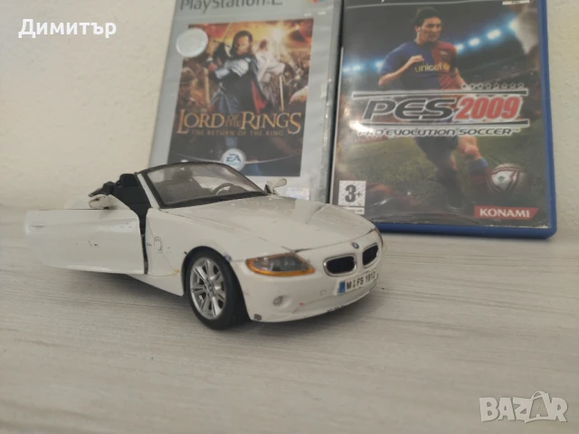 Метална количка BMW Z4 (1/24) + 2 бр. игри за Playstation 2 !!!