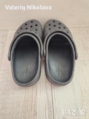 Детски чехли/джапанки Crocs 28-29, снимка 3 - Детски сандали и чехли - 51399501