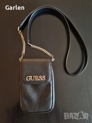 Чантичка за телефон Guess