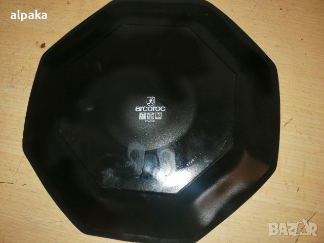 Продавам френски комплкт 4 броя чинии за основно ястие - плата аркопал, Arcoroc France, снимка 3 - Чинии - 43659544