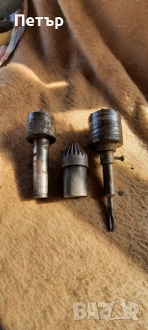 Център, бор корона 