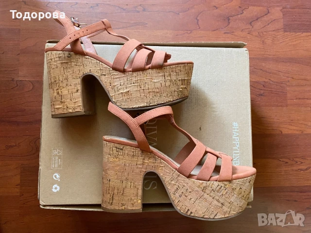 Сандали Stradivarius с коркова платформа, много високи, снимка 3 - Сандали - 51224871