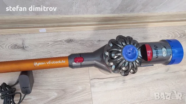 Dyson V8 Absolute 2023, 425 W, 0.54 л,, снимка 7 - Прахосмукачки - 48557239