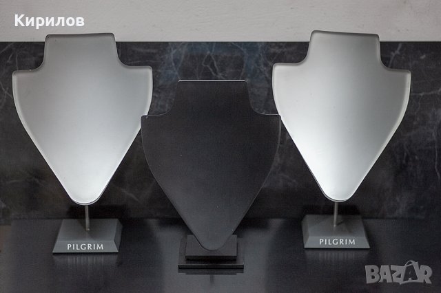 Поставка за бижута, бюст, стойка за колие, гердан, врат, дисплей, стъкло, плексиглас, снимка 3 - Други - 43462225