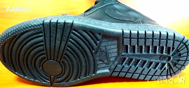 Обувки Nike Air Jordan, снимка 2 - Кецове - 43396368