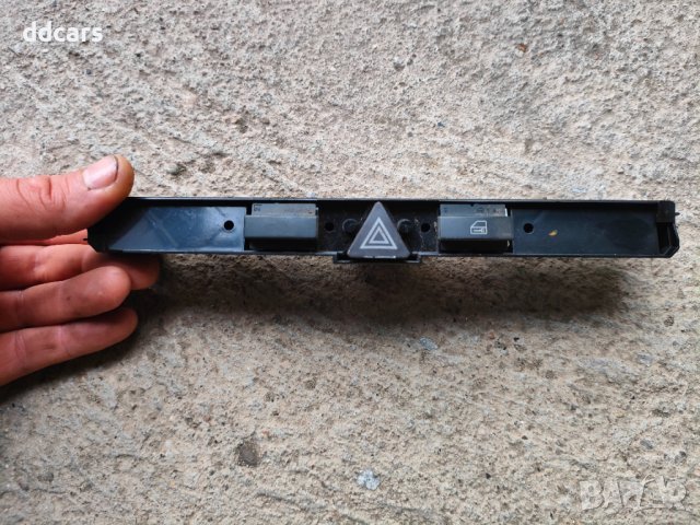 Панел аварийни светлини Opel Astra H/Zafira B, снимка 2 - Части - 36863959