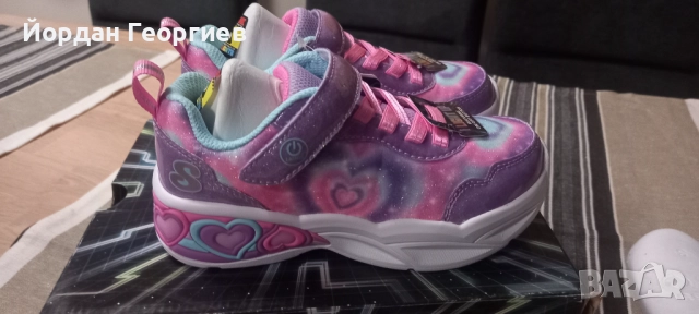 Детски маратонки Скечърс, снимка 2 - Детски маратонки - 51917028