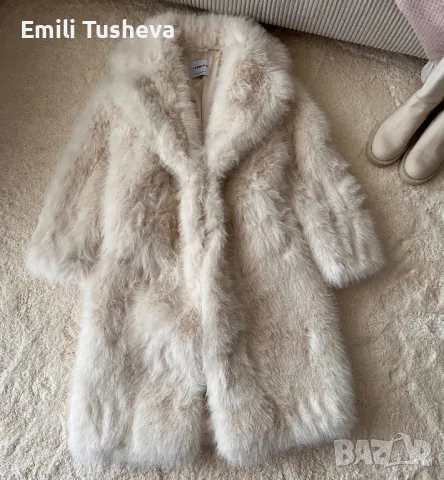 Пухкаво бяла/екрю палто Bershka, снимка 7 - Палта, манта - 50288342