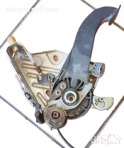 PP204427 ПЕДАЛ НА РЪЧНА СПИРАЧКА ЗА MERCEDES W204, снимка 2 - Части - 51506920