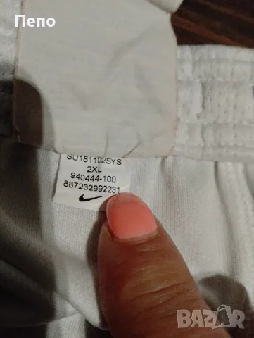 Гащи Nike, снимка 2 - Къси панталони - 50425001