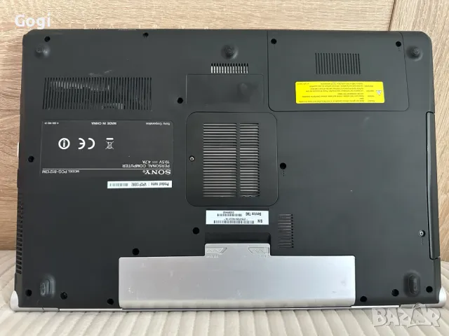Лаптоп Sony Vaio PCG-81213M - 16.4" (1600х900), снимка 7 - Лаптопи за дома - 49137913