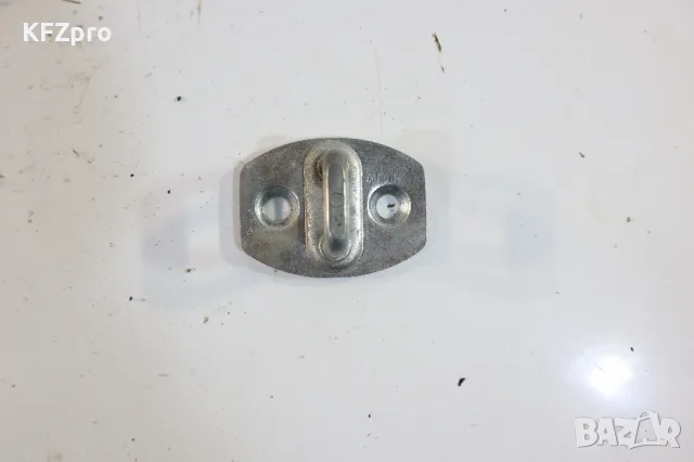 Заключващи механизми врати Land Cruiser