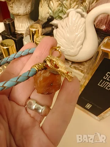 Ръчно изработена гривна с Хесонит позлата и кожа 2, снимка 3 - Гривни - 49485399