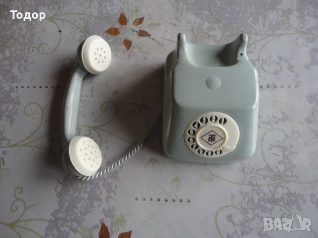 Невероятна бакелитова музикална играчка телефон TN, снимка 2 - Музикални играчки - 43197990