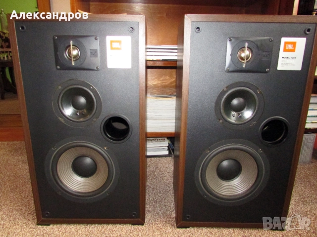 Ретро колони JBL