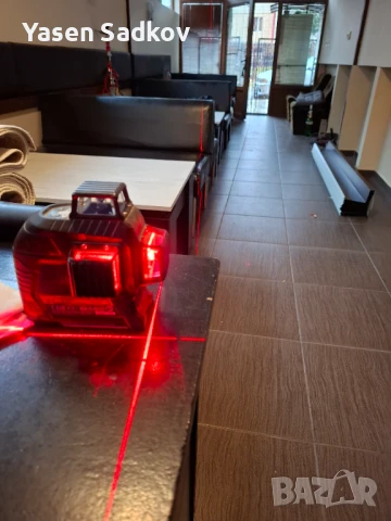 Професионален лазар BOSCH, снимка 3 - Винтоверти - 51201548