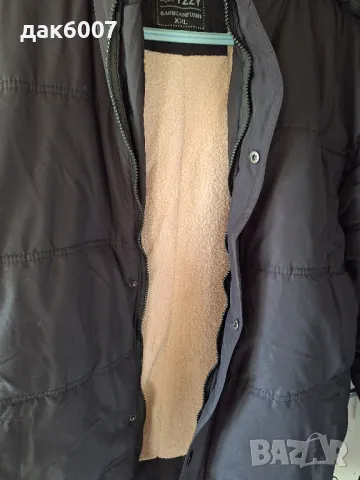 Зимно яке с качулка-ново