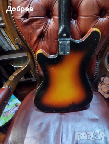 Българска електрическа китара Орфей, снимка 4 - Китари - 53606624