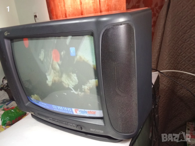 Телевизор JVC , снимка 4 - Телевизори - 52864084