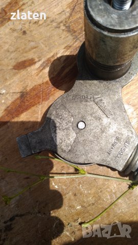 Обтегач на клинов ремък audi a4 b5 c5 3.0 v6 476000-1, снимка 2 - Части - 37179819