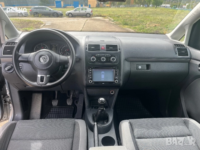 Vw Touran 1.6 tdi, снимка 7 - Автомобили и джипове - 52098700