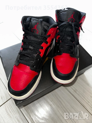Оригинални обувки Jordan, снимка 1