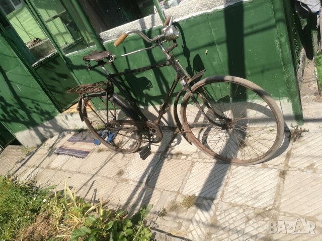 ретро велосипед Балкан всичко по него оригинално ,боя фабрична действащ колекционерски индивид, снимка 2 - Други ценни предмети - 28642531